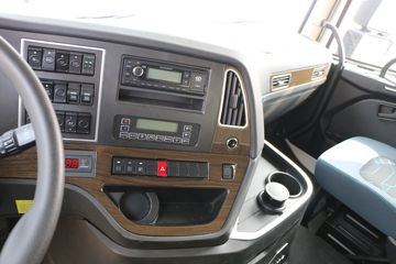 ���� ����H9�ؿ� 410���� 6X4 LNGǣ����(�߶�)ͼƬ