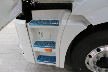 ���� ����H9�ؿ� 410���� 6X4 LNGǣ����(�߶�)ͼƬ