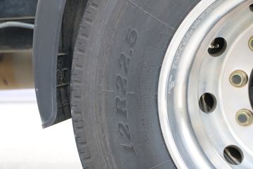 ���� ����H9�ؿ� 410���� 6X4 LNGǣ����(�߶�)ͼƬ