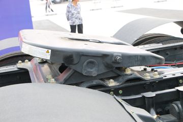 ���� ����H9�ؿ� 410���� 6X4 LNGǣ����(�߶�)ͼƬ