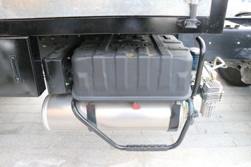 ���� ����H9�ؿ� 410���� 6X4 LNGǣ����(�߶�)ͼƬ