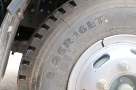 王牌7系&nbsp;载货车底盘                                                图片