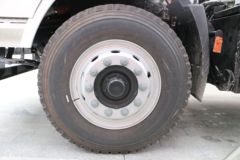华菱 菱马H3 180马力 4X2垃圾运输车(HN1180HC22E6M5J)