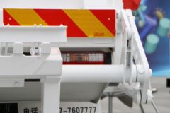 华菱 菱马H3 180马力 4X2垃圾运输车(HN1180HC22E6M5J)