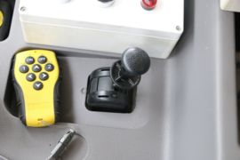 菱马H3&nbsp;除尘车驾驶室图片