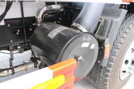 菱马H3&nbsp;除尘车底盘图片