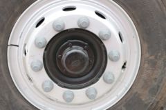 华菱 菱马H3 180马力 4X2多功能抑尘车(HN1180HC22E6M5J)