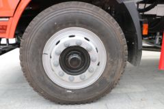 华菱 菱马H3 180马力 4X2多功能抑尘车(HN1180HC22E6M5J)