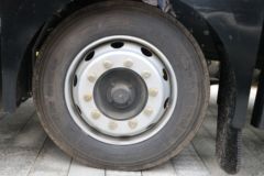 一汽解放 J6L重卡 320马力 6X2 中置轴轿运车(宏昌天马)(HCL5190TCLCAN48J5)