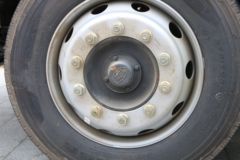 一汽解放 J6L重卡 320马力 6X2 中置轴轿运车(宏昌天马)(HCL5190TCLCAN48J5)