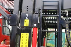 一汽解放 J6L重卡 320马力 6X2 中置轴轿运车(宏昌天马)(HCL5190TCLCAN48J5)