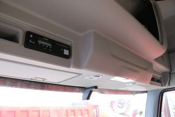 һ����� ��J6P�ؿ� ��ҫ�� 550���� 6X4ǣ����(CA4250P66K24T1A4E5)ͼƬ