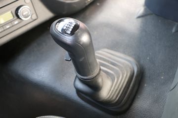 һ����� ��J6P�ؿ� ��ҫ�� 550���� 6X4ǣ����(CA4250P66K24T1A4E5)ͼƬ