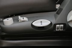 一汽解放 新J6P重卡 荣耀版 550马力 6X4牵引车(CA4250P66K24T1A4E5)