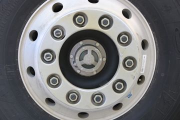 һ����� ��J6P�ؿ� ��ҫ�� 550���� 6X4ǣ����(CA4250P66K24T1A4E5)ͼƬ