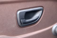 重汽王牌 W1 1.5L 102马力 汽油 2.8米双排栏板微卡(CDW1032S2M5Q)