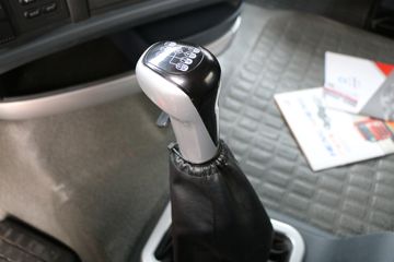 �й����� HOWO T7H�ؿ� 480���� 6X2�����жʽ�ػ���(ZZ5257ZKXV603HE1)ͼƬ