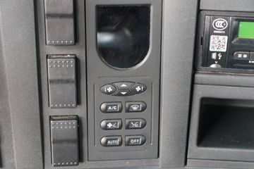 �й����� HOWO T7H�ؿ� 480���� 6X2�����жʽ�ػ���(ZZ5257ZKXV603HE1)ͼƬ