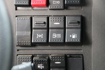 �й����� HOWO T7H�ؿ� 480���� 6X2�����жʽ�ػ���(ZZ5257ZKXV603HE1)ͼƬ