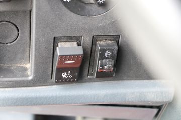 �й����� HOWO T7H�ؿ� 480���� 6X2�����жʽ�ػ���(ZZ5257ZKXV603HE1)ͼƬ