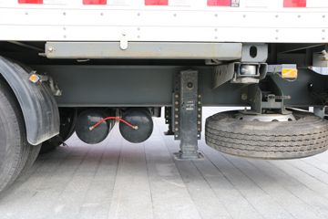 �й����� HOWO T7H�ؿ� 480���� 6X2�����жʽ�ػ���(ZZ5257ZKXV603HE1)ͼƬ