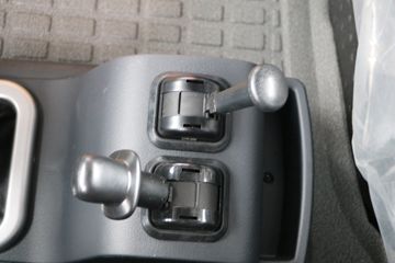 �й����� HOWO T7H�ؿ� 430���� 6X4 LNGǣ����(B��)(ZZ4257V384HE1LB)ͼƬ