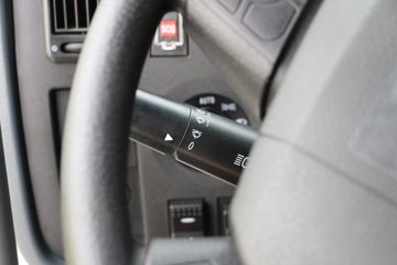 �й����� HOWO T7H�ؿ� 430���� 6X4 LNGǣ����(B��)(ZZ4257V384HE1LB)ͼƬ