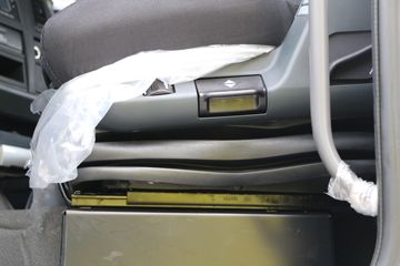 �й����� HOWO T7H�ؿ� 430���� 6X4 LNGǣ����(B��)(ZZ4257V384HE1LB)ͼƬ