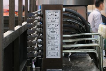 �й�����HOWO ���� 150���� 4X2 3.4���泵��(ZZ5047JSQF341CE145)ͼƬ