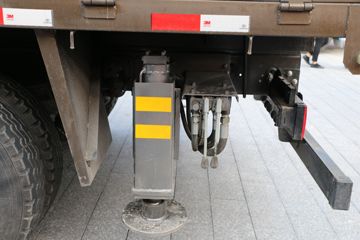 �й�����HOWO ���� 150���� 4X2 3.4���泵��(ZZ5047JSQF341CE145)ͼƬ