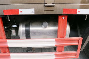 �й�����HOWO ���� 150���� 4X2 3.4���泵��(ZZ5047JSQF341CE145)ͼƬ