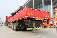 中国重汽 豪瀚J5G 280马力 6X4 随车吊底盘(ZZ1255N5843E1)