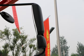 �й����� ˹̫��M5G�ؿ� 210���� 4X2�����ᳵ�����䳵ͼƬ