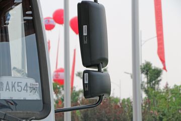 �й����� ˹̫��M5G�ؿ� 210���� 4X2�����ᳵ�����䳵ͼƬ