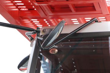 �й����� ˹̫��M5G�ؿ� 210���� 4X2�����ᳵ�����䳵ͼƬ