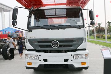 �й����� ˹̫��M5G�ؿ� 210���� 4X2�����ᳵ�����䳵ͼƬ