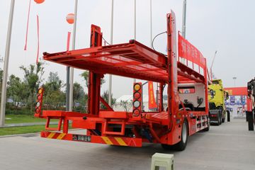 �й����� ˹̫��M5G�ؿ� 210���� 4X2�����ᳵ�����䳵ͼƬ