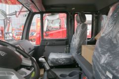 中国重汽 斯太尔M5G重卡 210马力 4X2中置轴车辆运输车(ZZ5181TCLH681GE1)