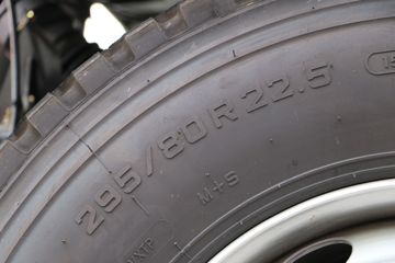 �й����� ˹̫��M5G�ؿ� 210���� 4X2�����ᳵ�����䳵ͼƬ