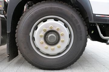 �й����� ˹̫��M5G�ؿ� 210���� 4X2�����ᳵ�����䳵ͼƬ