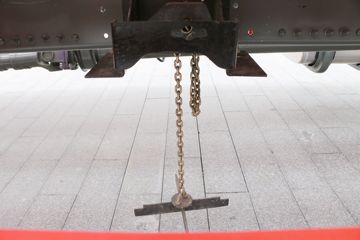 �й����� ˹̫��M5G�ؿ� 210���� 4X2�����ᳵ�����䳵ͼƬ