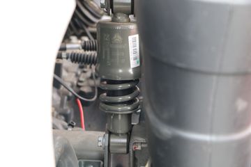 �й����� ˹̫��M5G�ؿ� 210���� 4X2�����ᳵ�����䳵ͼƬ