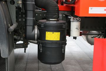 �й����� ˹̫��M5G�ؿ� 210���� 4X2�����ᳵ�����䳵ͼƬ