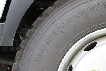 �й����� ˹̫��M5G�ؿ� 210���� 4X2�����ᳵ�����䳵ͼƬ