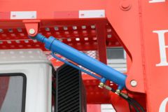 中国重汽 斯太尔M5G重卡 210马力 4X2中置轴车辆运输车(ZZ5181TCLH681GE1)