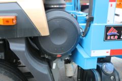 中国重汽 斯太尔M5G重卡 340马力 4X2轿运车(ZZ5181TBQN421GE1)