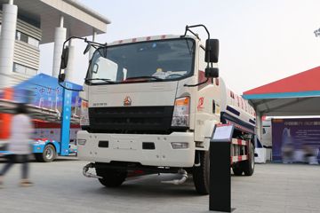 中国重汽HOWO 统帅 168马力 洒水车(圣岳牌)(SDZ5167GSSE)