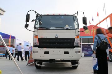 重汽HOWO轻卡底盘&nbsp;洒水车/喷洒车外观图片