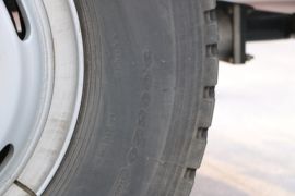 重汽HOWO轻卡底盘&nbsp;洒水车/喷洒车底盘图片