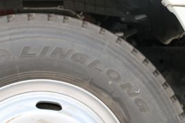 重汽HOWO轻卡底盘&nbsp;洒水车/喷洒车底盘图片